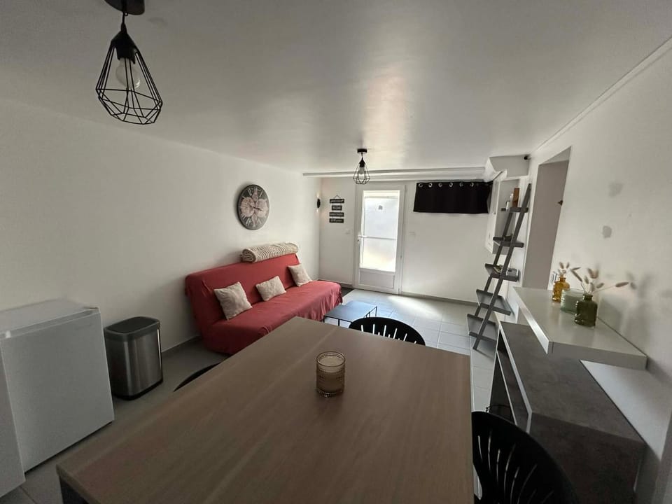 Le studio de Louisette Apartment in Centre-Val de Loire