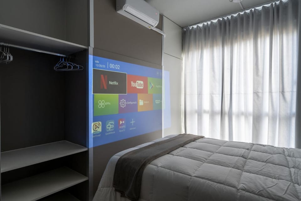 Studio Acolhedor com Projetor, Ar Condicionado e Localização Imbatível Apartment in Caxias do Sul