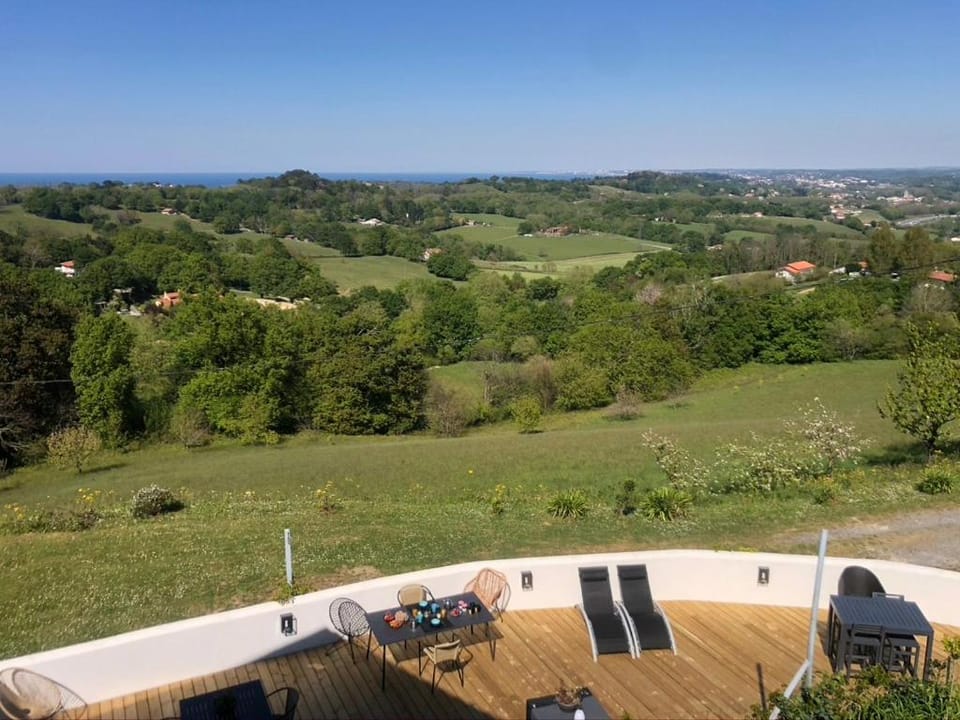 Balcony/Terrace, Garden view
