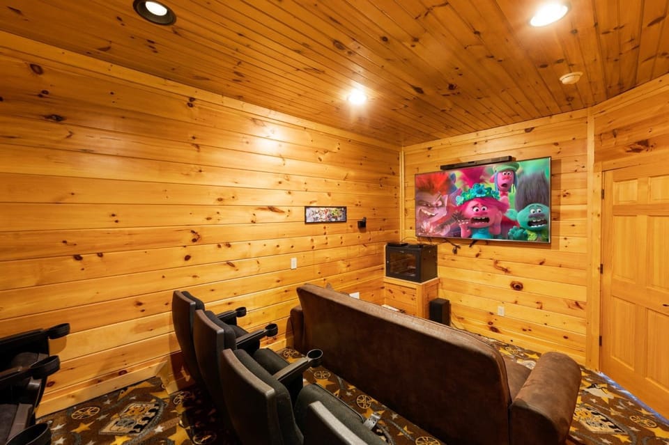 Gatlinburg Mountain Lodge cabin Cabin in Gatlinburg