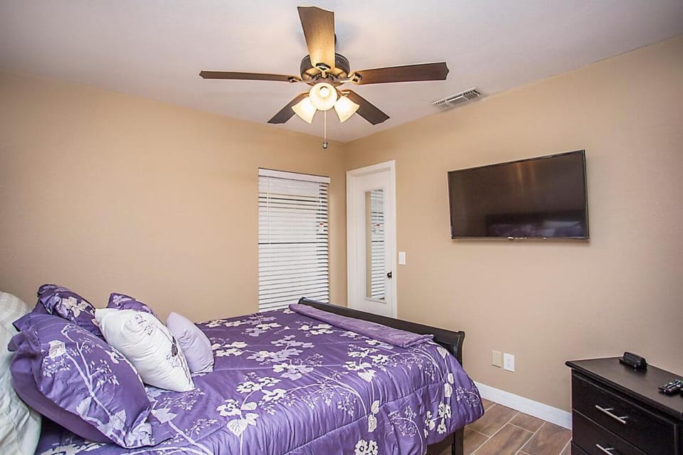 Final Four! 2 Minutes From Stadium 3bedroom home House in Glendale