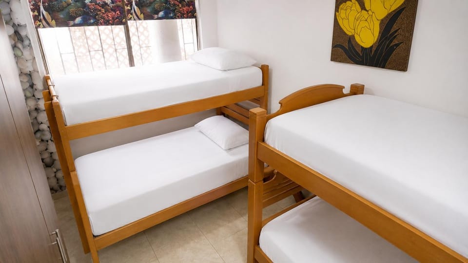 Bed, Bedroom, bunk bed
