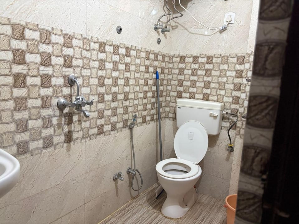 The pecific flat Apartment in Varanasi