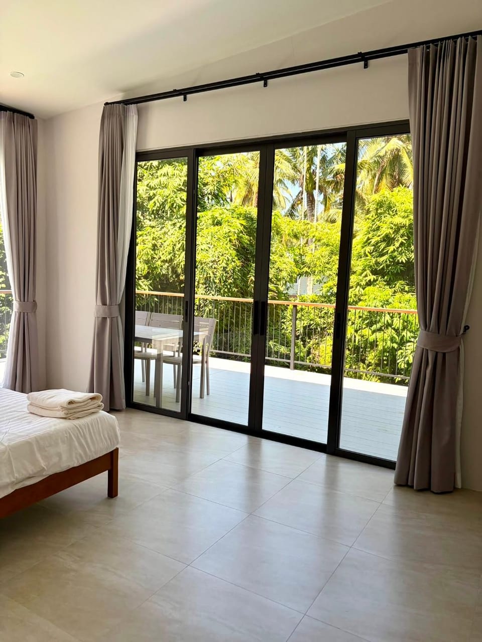 Velora Private Pool Villa - Spacious 3BR, Walk to Hin Kong Beach Villa in Ko Pha-ngan Sub-district