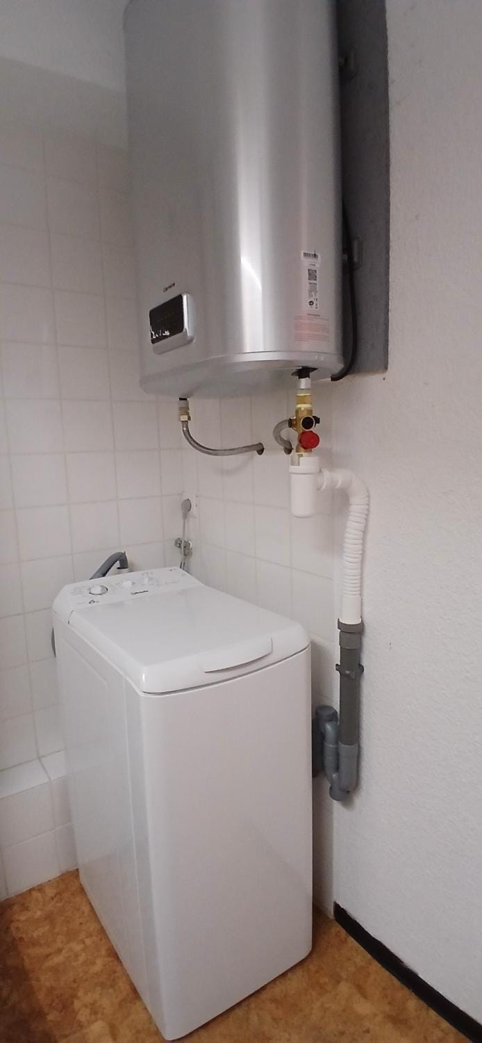 Yemanja Guest Flat- vue Mer &Salin, piscine, climatisation Apartment in Gruissan