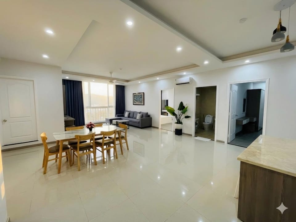 Living room, Seating area, air conditioner