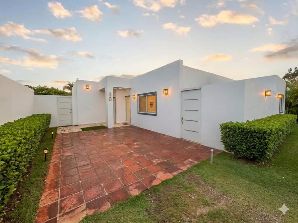 Cozy 2BR Villa in Ocean Village House in Sosua