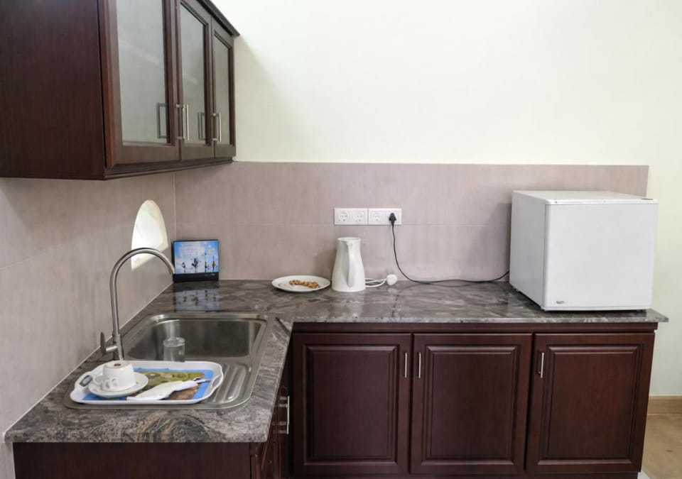 Kitchen or kitchenette, kitchen
