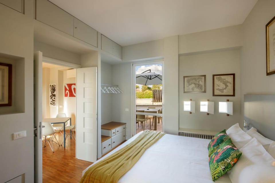 Bed, Photo of the whole room, Bedroom, heating, internet, wardrobe