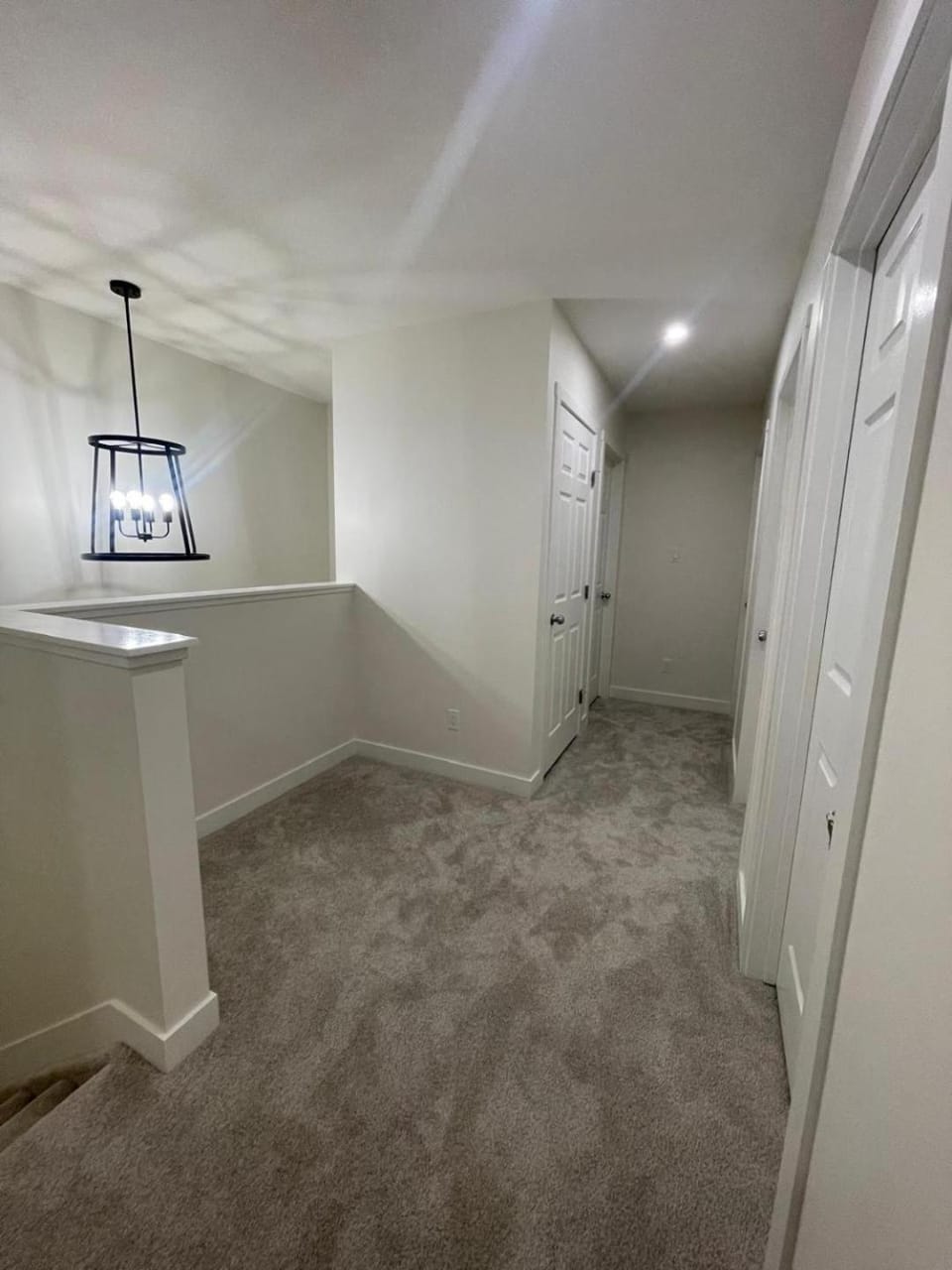 New and nice bedroom in Riverview C Vacation rental in Edmonton