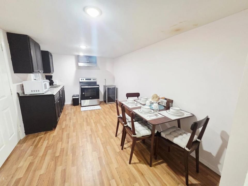 Cozy Houston Retreat Near Galleria-2BR House in Houston