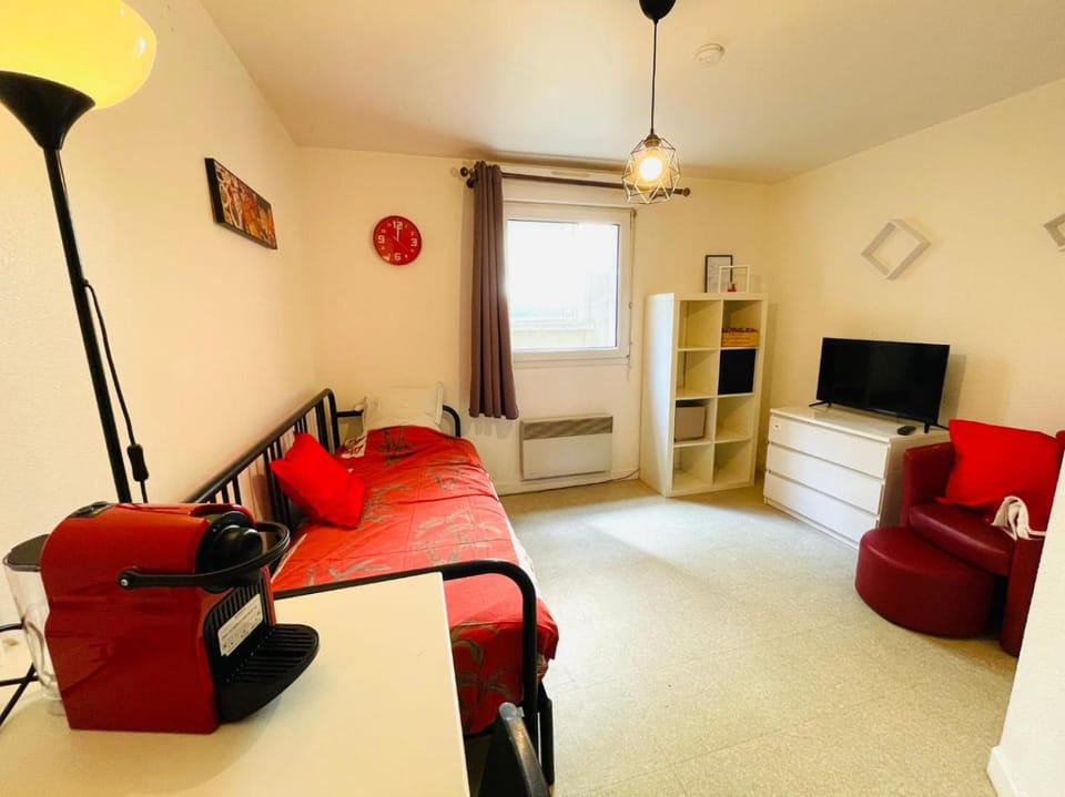 Living room, Bedroom