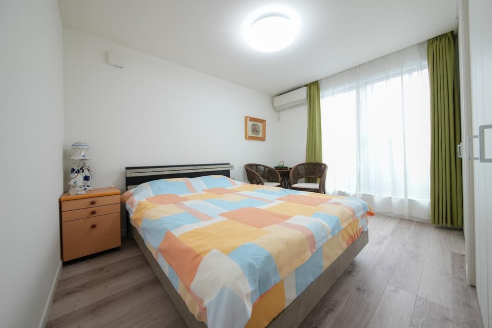 IWA House 2 brand new detached house with convenient transportation near Namba Shinsaibashi and Nipponbashi with two toilets and two bathrooms Villa in Osaka