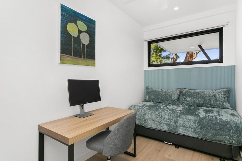 Cremorne comfort - Sunlit terrace with leafy views - TOB14 Apartment in Sydney