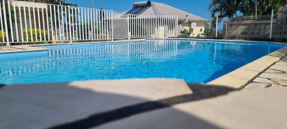 Kaz'Ella, Piscine et calme à Manapany Apartment in Réunion
