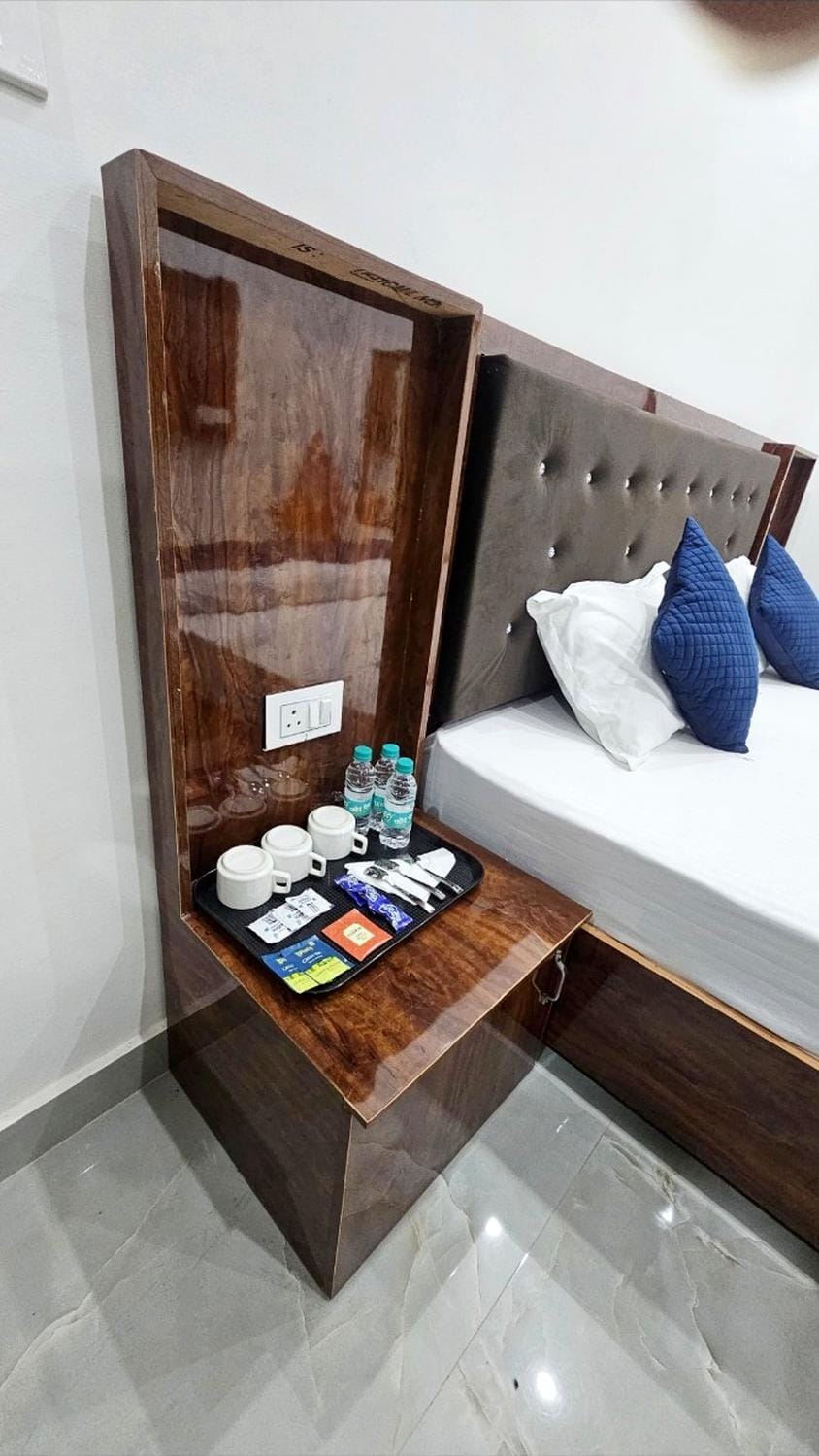The Baramasa Inn - By Uniyal's Vacation rental in Uttarakhand