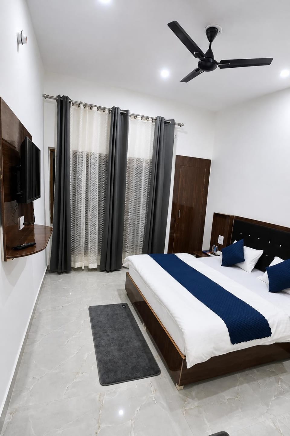 The Baramasa Inn - By Uniyal's Vacation rental in Uttarakhand