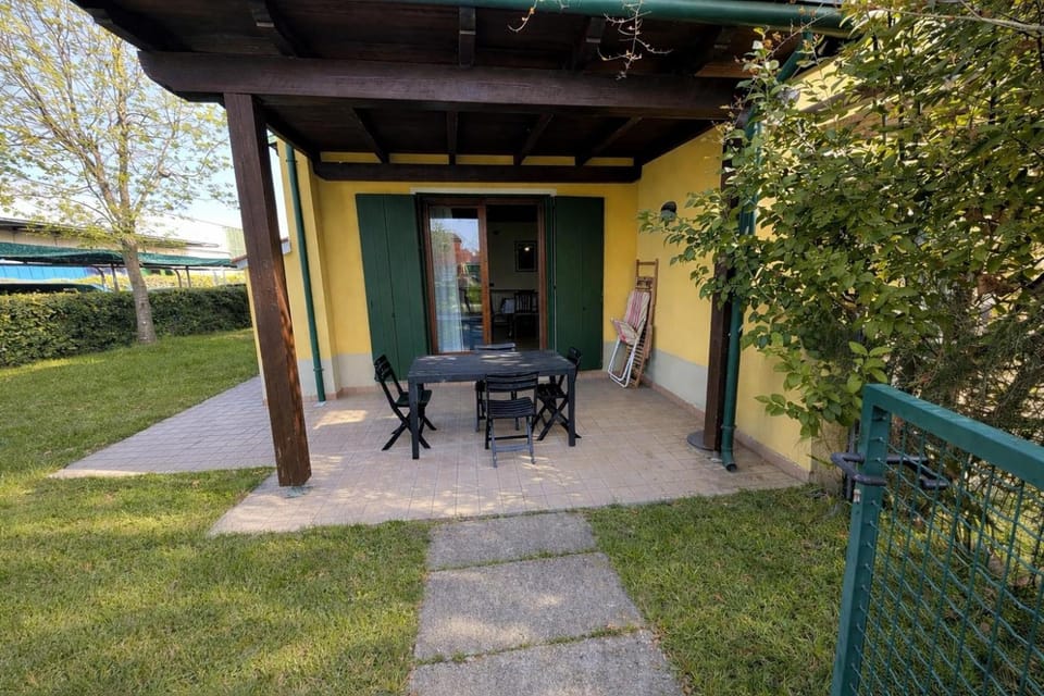 Property building, Patio, Garden