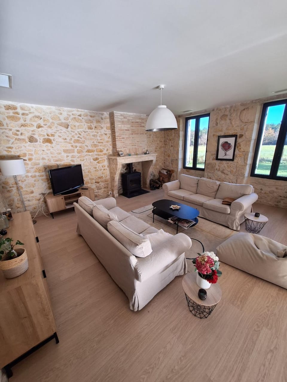 TV and multimedia, Living room, Seating area