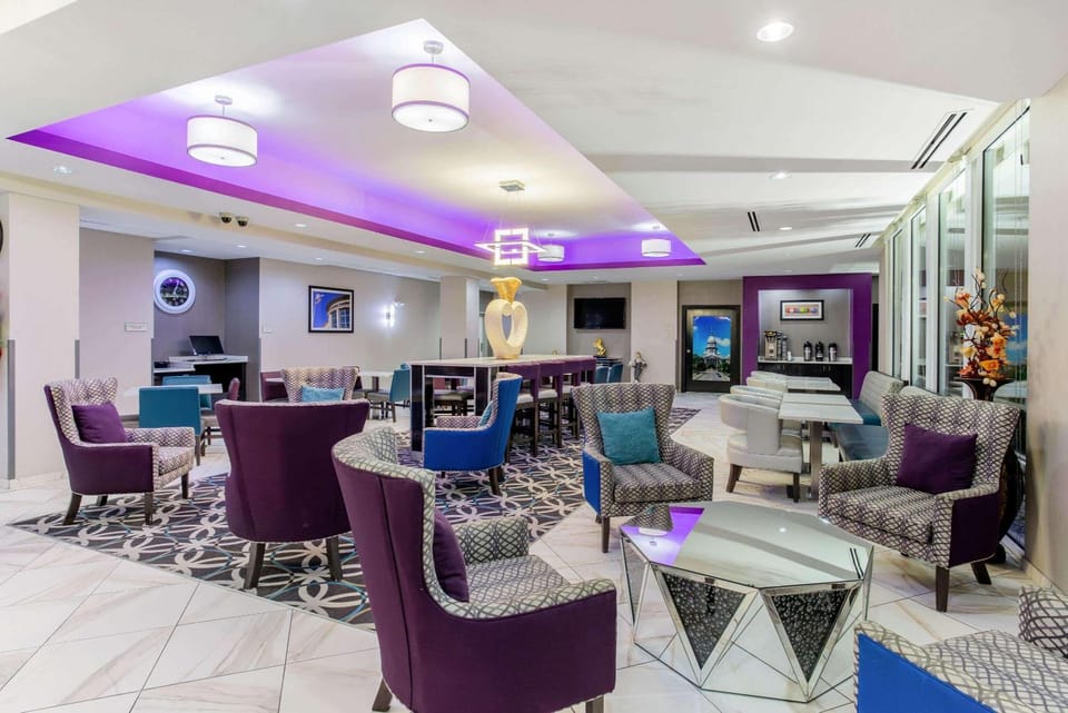 Lobby or reception, On site