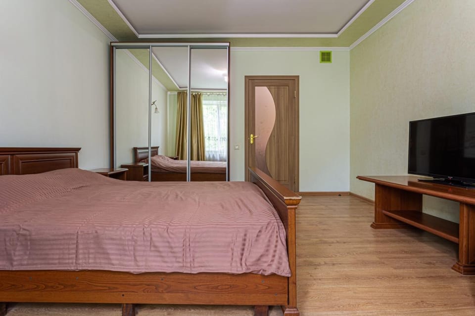 Central 2 isolated bedroom apartment Apartment in Lviv