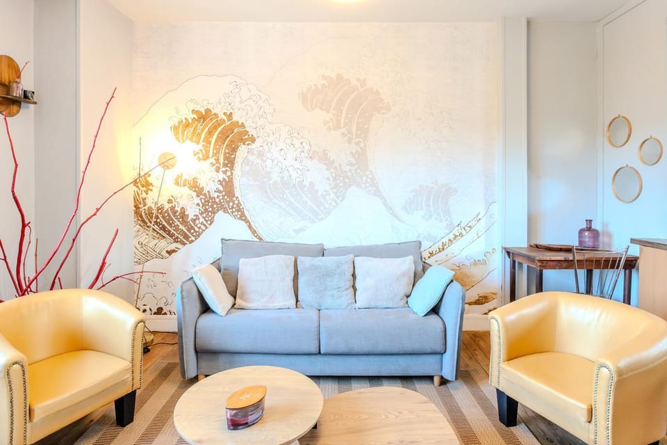 Living room, Seating area