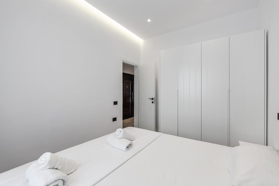 Bed, Photo of the whole room, Bedroom, wardrobe
