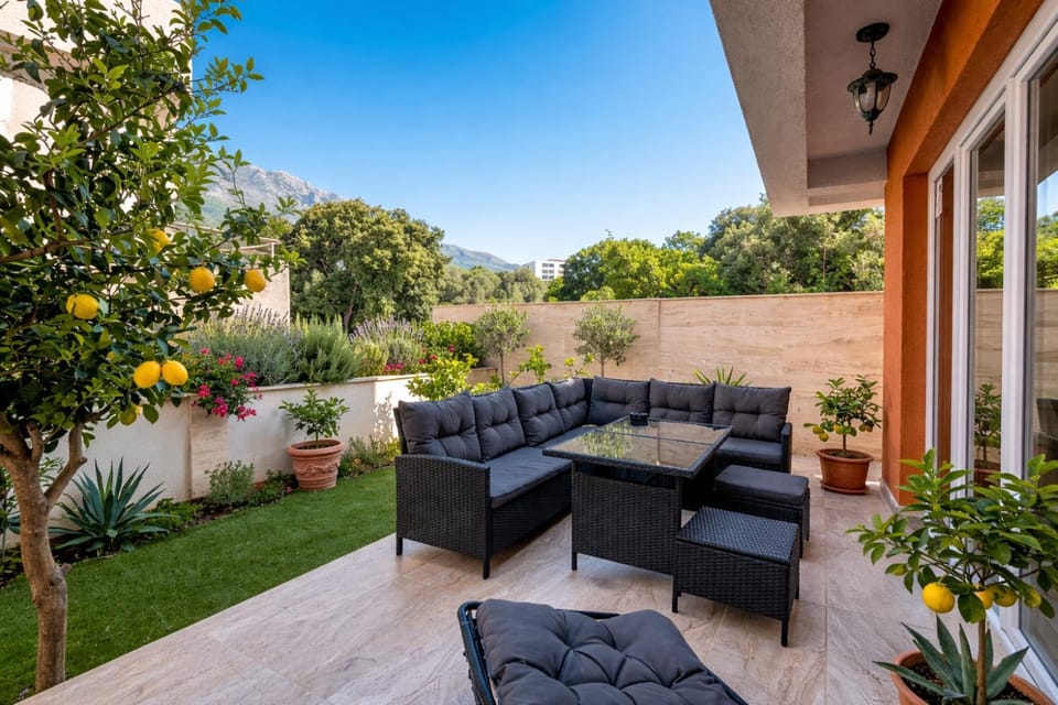 Patio, Garden, Seating area