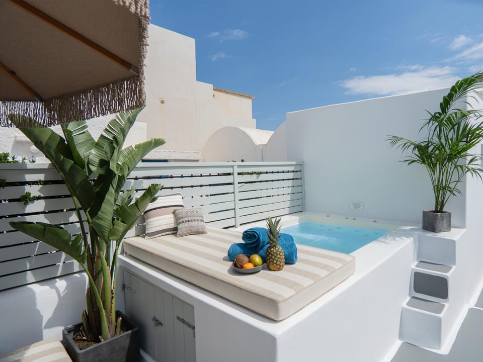Hot Tub, Pool view, Swimming pool