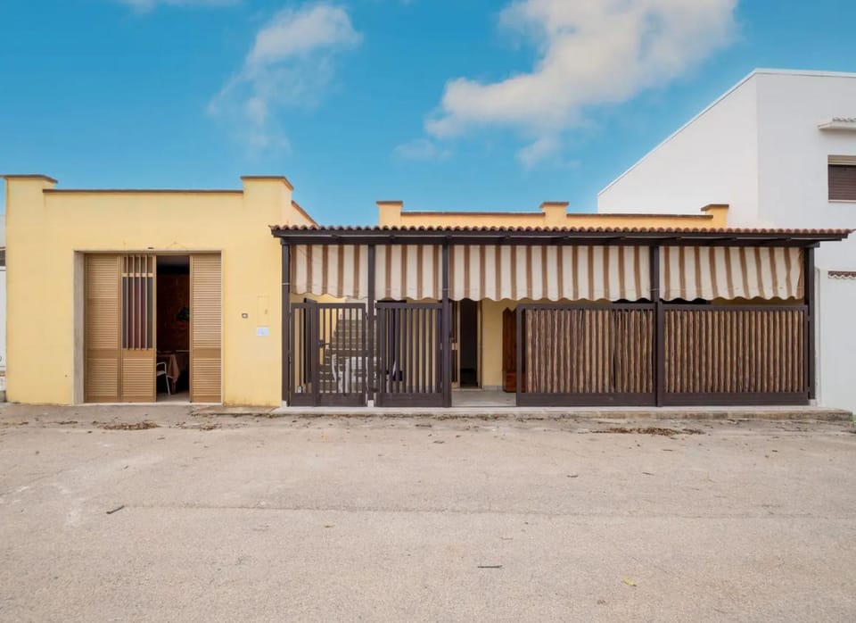 Grand Villa Lapillo Sea View Estate with Terrace House in Torre Lapillo