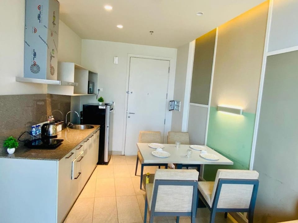 Elite Stay ConscientOne Dwarka Expressway 1BHK Apartment in Gurugram