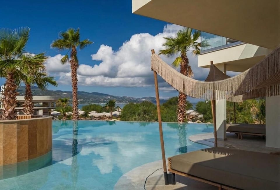View (from property/room), Balcony/Terrace, Pool view, Sea view, Swimming pool