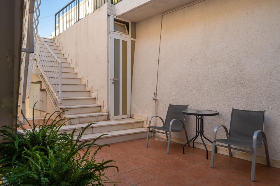 Balcony/Terrace, Balcony/Terrace