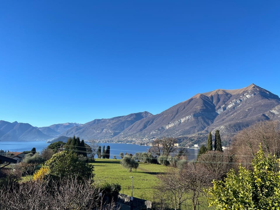Property building, View (from property/room), Balcony/Terrace, Lake view