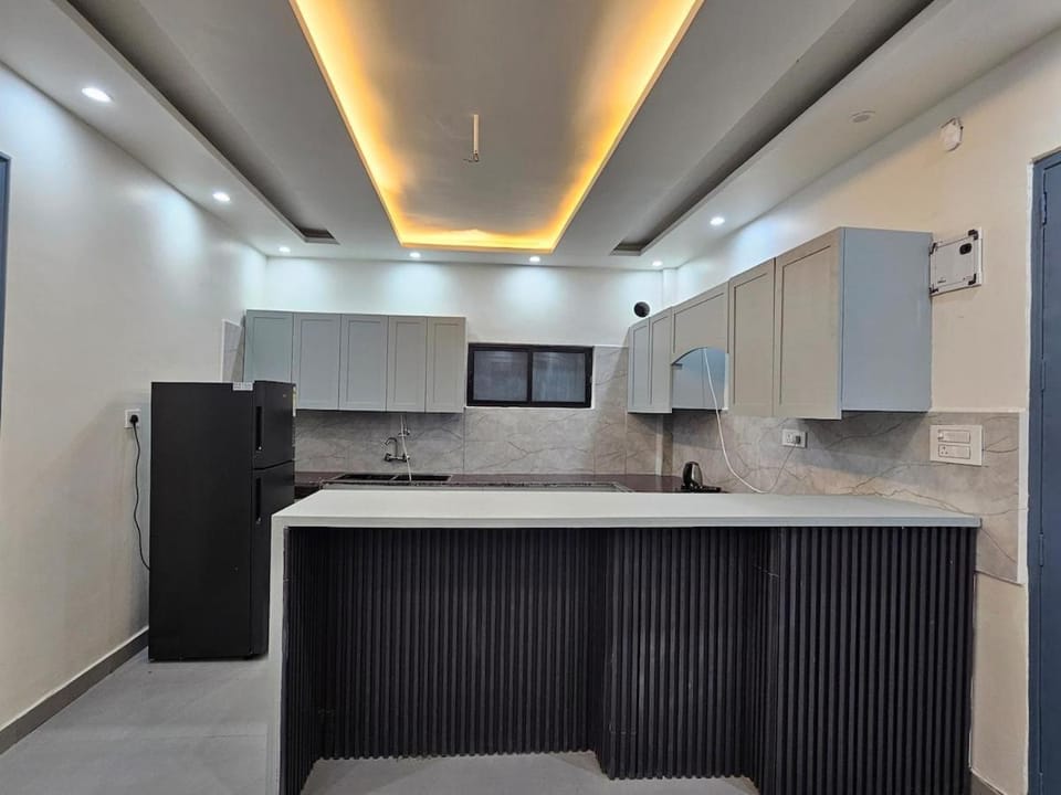 The Buddha House - Terrace & Dining Mountain Views Apartment in Rishikesh