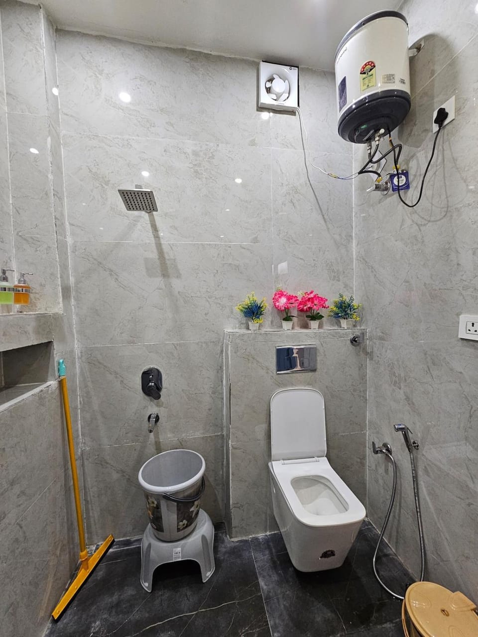 The Buddha House - Terrace & Dining Mountain Views Apartment in Rishikesh