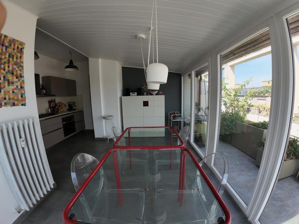 Attico con terrazzo panoramico Apartment in Milan