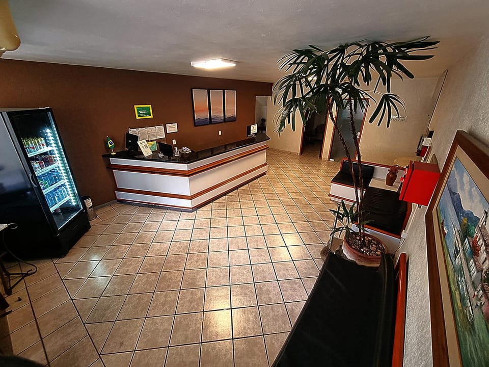 Facade/entrance, Lobby or reception, Seating area, Drinks, Alcoholic drinks