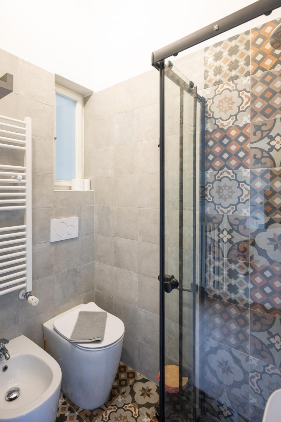 Shower, Toilet, Bathroom, bidet