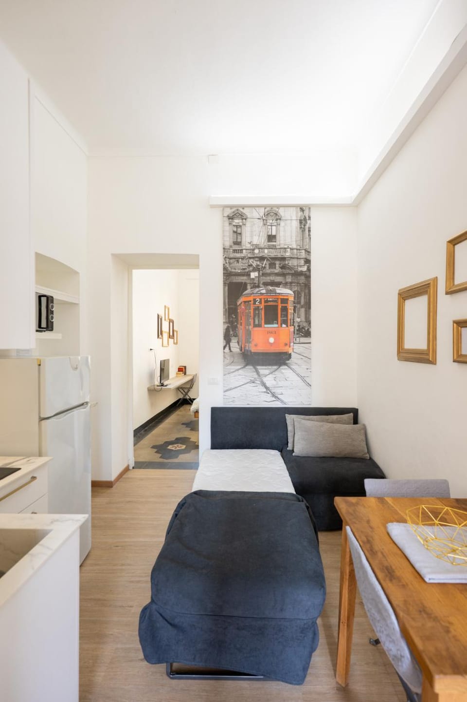 Bed, Kitchen or kitchenette, Living room, Photo of the whole room, Seating area