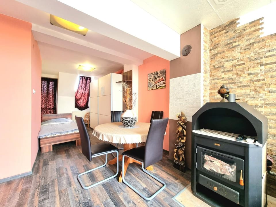 Sea Star to the Sea Garden-Studio Apartment in Burgas