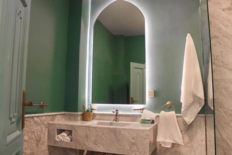 Athar Lodge Cozy Room in Central Madinah Apartment in Medina
