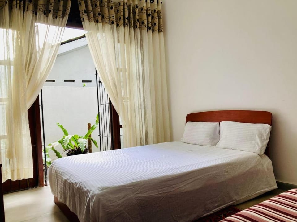 Sky Mansion Athurugiriya Villa in Western Province