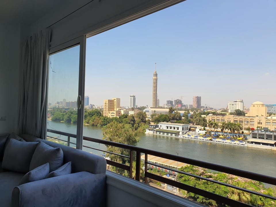 View (from property/room), Seating area, City view, River view