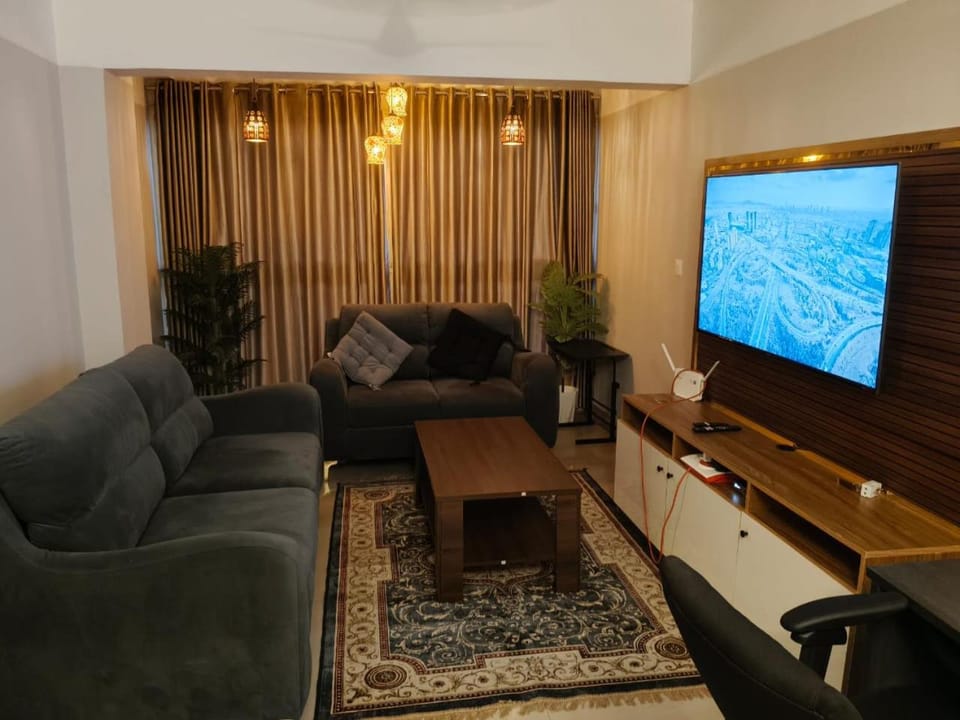88 3 bhk Near lulumall Apartment in Kochi