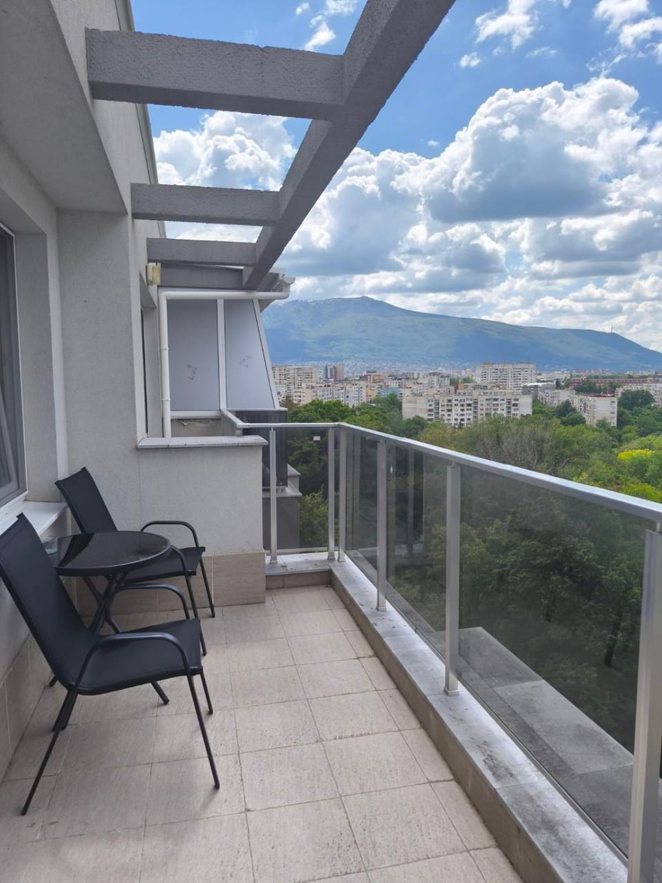 Mladost 1 Sunset Apartment near the metro and Included Underground Parking Apartment in Sofia