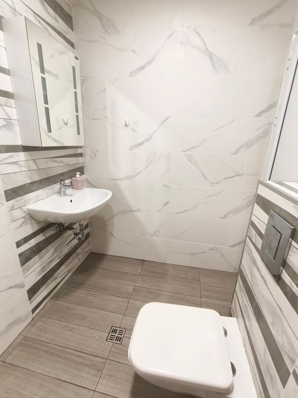 Mladost 1 Sunset Apartment near the metro and Included Underground Parking Apartment in Sofia