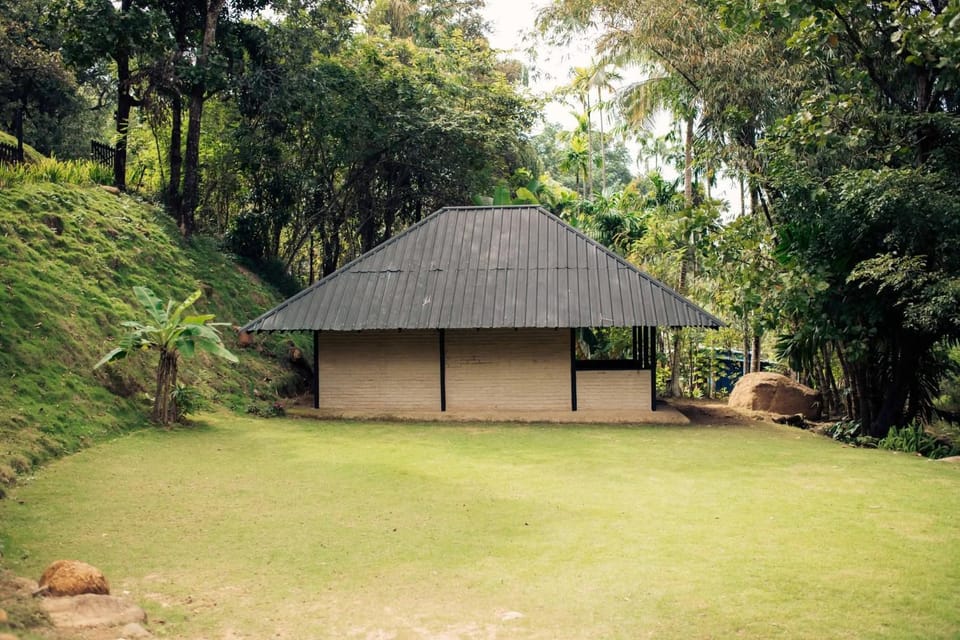 Property building, Day, Garden, Garden view