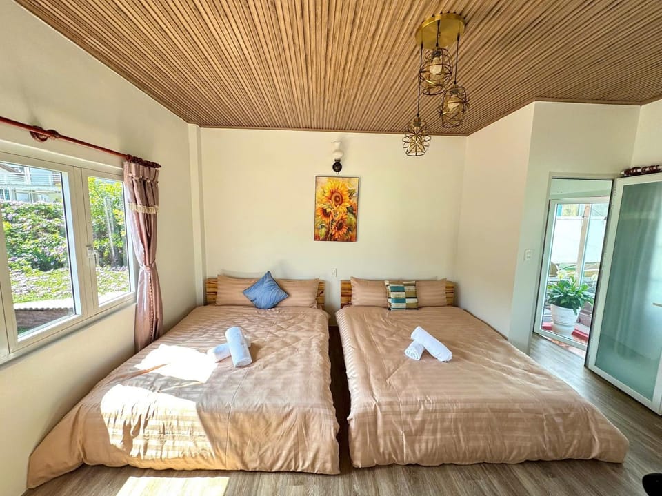 Homestay Dốc Trịnh Bed and Breakfast in Dalat
