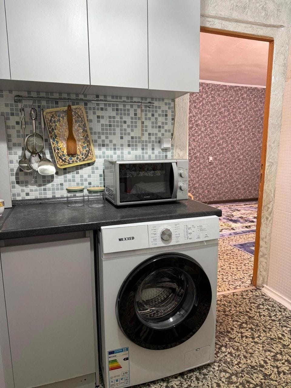 5 min to Airport Apartment in Almaty